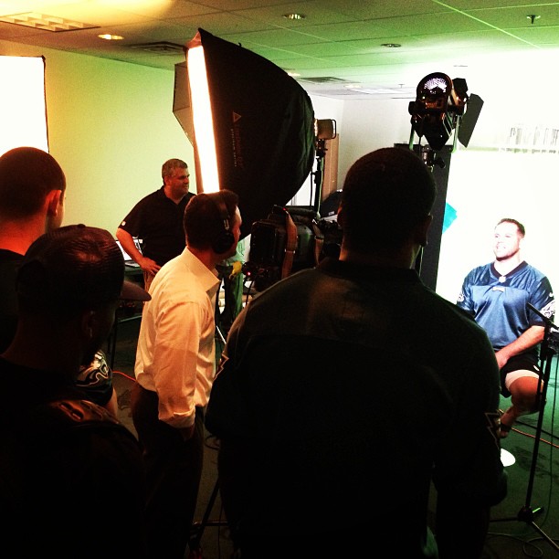 Crowded in the studio for the #MagicMan, Jon Dorenbos.