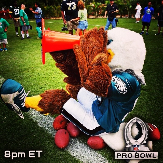 @nfl #repost: SWOOP spotted in Pro Bowl paradise.