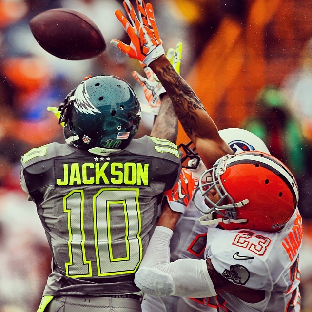 Double-coverage? No problem. First touchdown, courtesy of @jaccpot10.