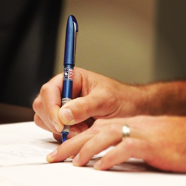 The final piece to #FlyEaglesFly: Our 2014 autograph pen.