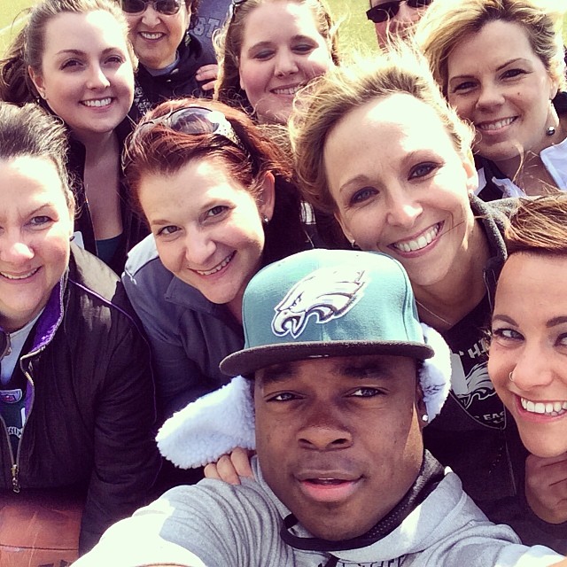 If only @jmac_18's arm was longer. All smiles in this Academy for Women #selfie!