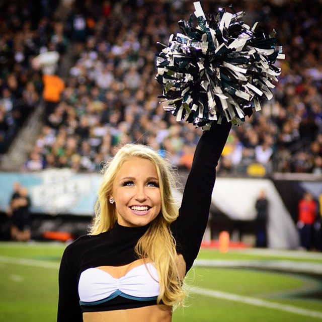 to our #wcw, #EaglesCheer's Pilar!