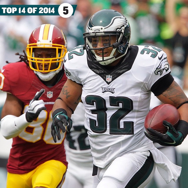 Top 14 of 2014 | #5: 102 yards Chris Polk runs, smiling all the way.