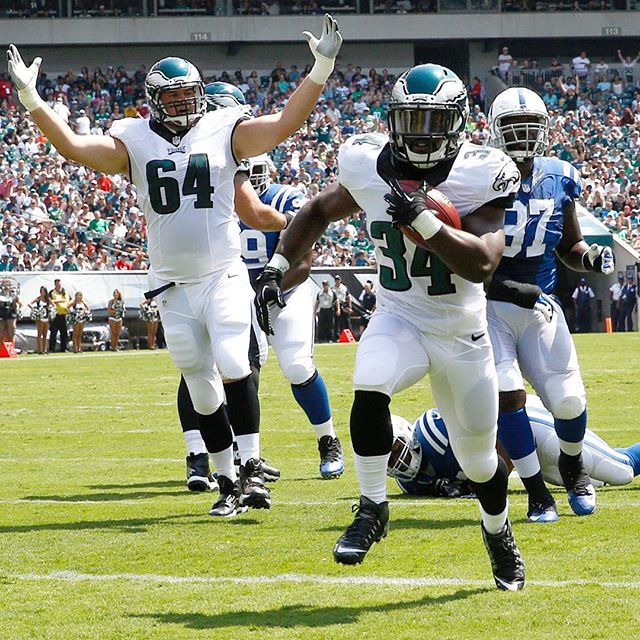 2015's first rushing touchdown. 2015's first punt return touchdown. RB Kenjon Barner is having a day!