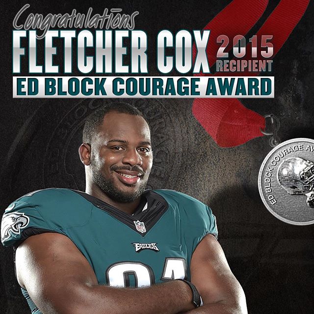 After losing his older brother earlier this year, @fcoxx_91 dedicated 2015 to Shaddrick and his family. His teammates then dedicated the 2015 Ed Block Courage Award to @fcoxx_91's breakthrough performance and #BrotherlyLove.